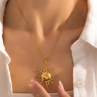 Aurelia Necklace