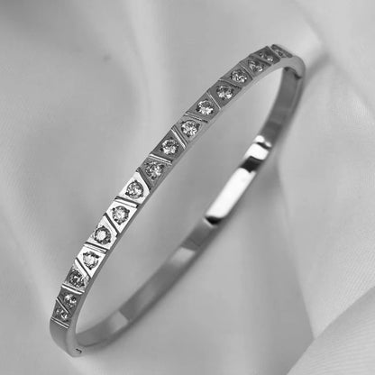 Luna Bracelet